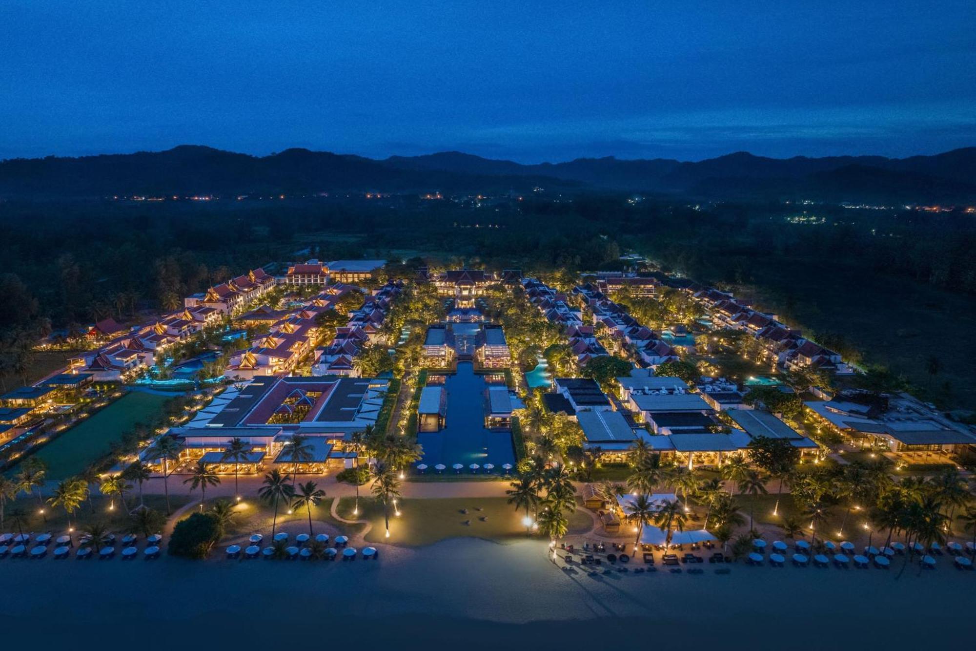 منتجع وسبا جيه دبليو خاو ليك خاو لاك المظهر الخارجي الصورة Hua Hin at night